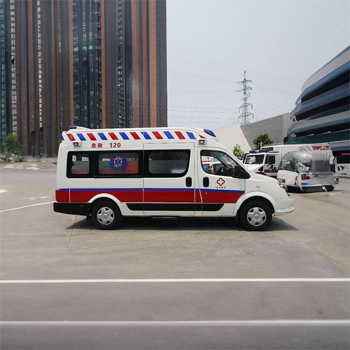 广安高铁病患救护车转运案例